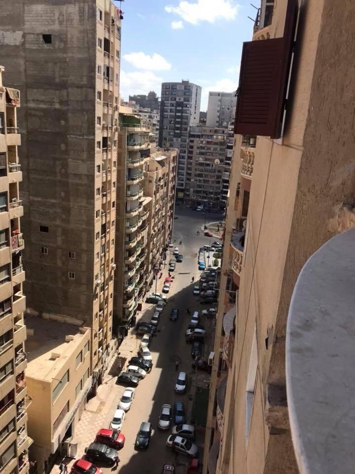 Cozy New 2 Bd Amazing Beach View Next To Hilton Hotel Family Only !العائلات فقط Александрия Екстериор снимка